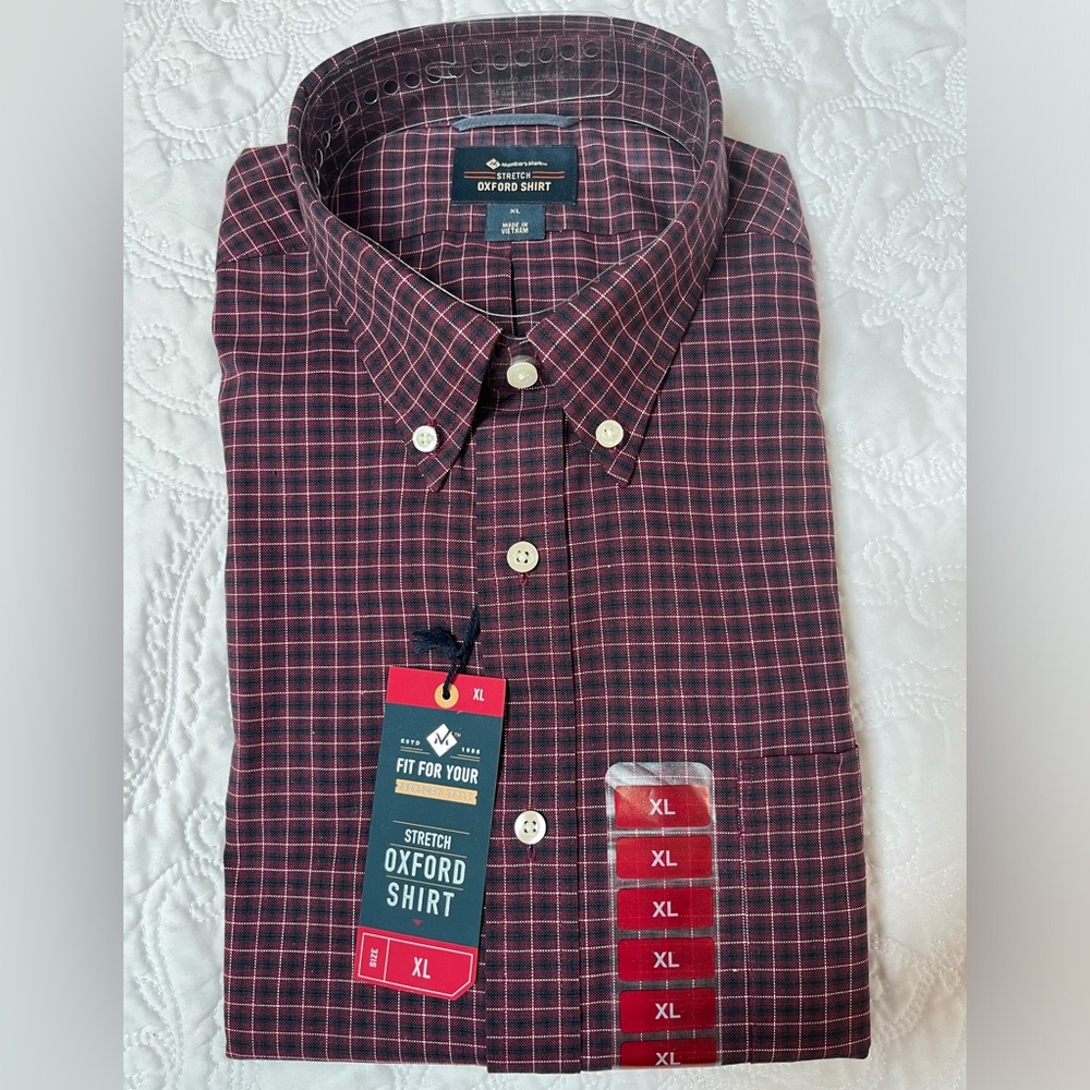 Members Mark, men’s button down oxford dress shirt, Size XL, maroon and black‎